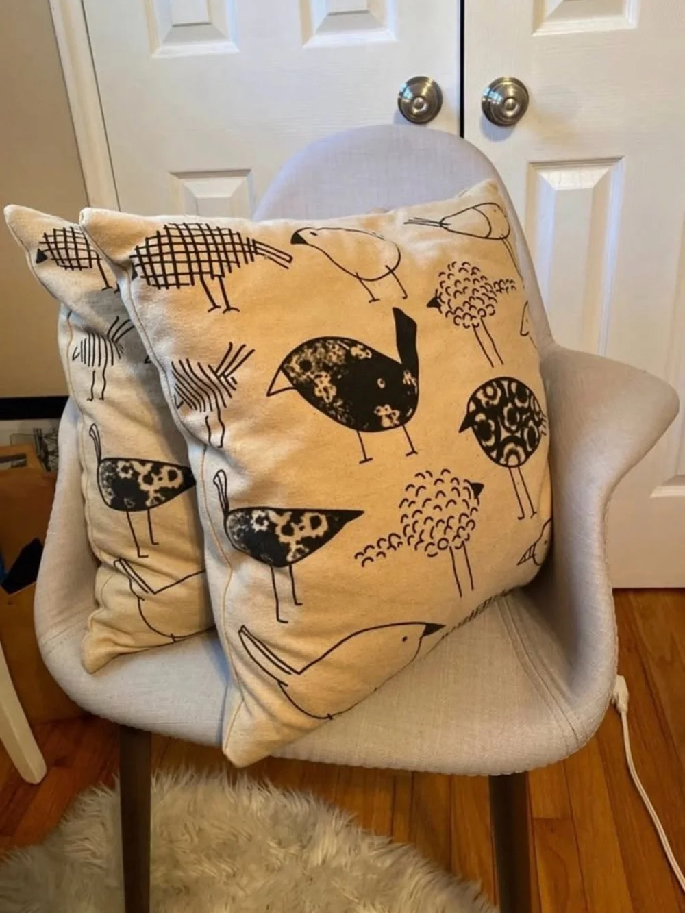 Decorative Bird Print Throw Pillow set (2) - Neutral